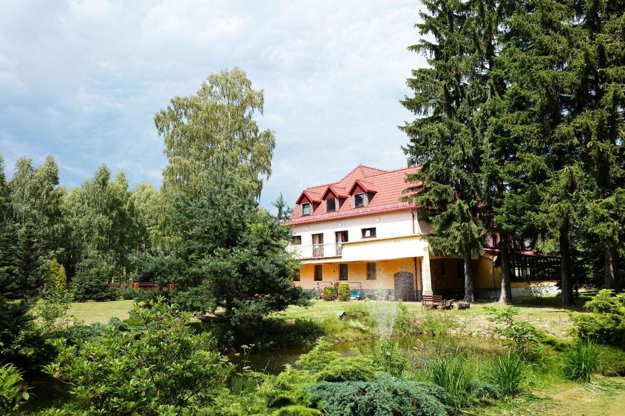 Zadrna Rezydencja Aparthotel Chełmsko Śląskie Exterior foto