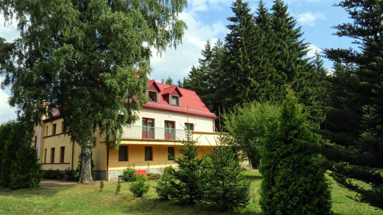 Zadrna Rezydencja Aparthotel Chełmsko Śląskie Exterior foto